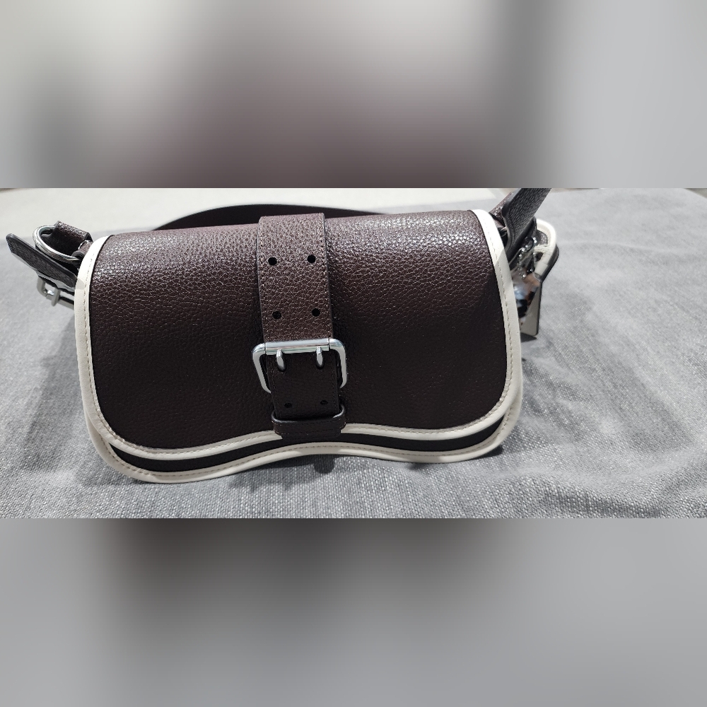 Coachtopia Cargo Wavy Dinky Bag In Pebbled Coachtopia Leather - Picture 11 of 16
